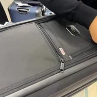 TUMI Alpha 3值不值8000块？高频出差党闭眼入，轻装用户绕道走