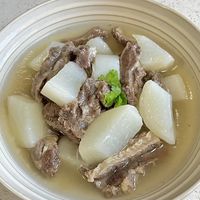 秋冬暖心家常菜｜白萝卜炖牛肋条，肉烂汤鲜超入味