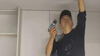 厨房石膏板吊顶灯具改装实操指南：从射灯到面板灯
