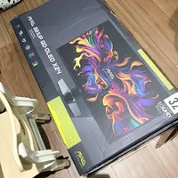微星MAG321UP QD-OLED显示器评测：面板参数与竞品对比分析