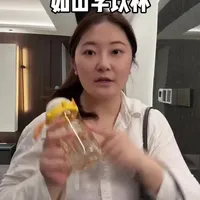 如山宝宝PPSU双饮口水杯评测：材质安全与便携设计分析