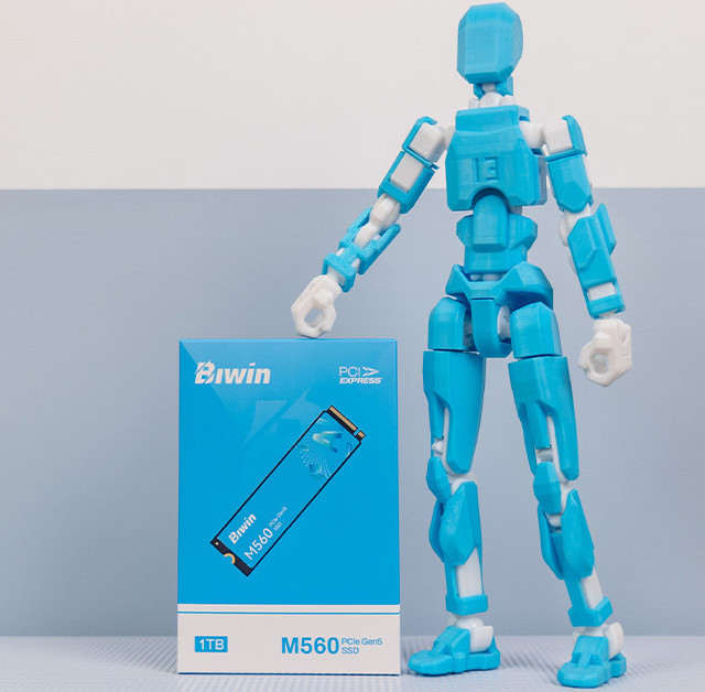 兼顾性能与续航的伙伴，BIWIN佰维M560灵梭固态硬盘使用体验
