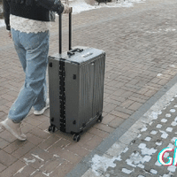 硬壳箱真能扛造？软壳箱更实用？选错一个场景全白搭