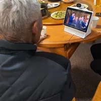 智能屏如何真正连接三代人？