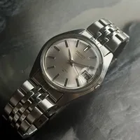 Z世代为何爱上复古老机械表？