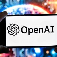 OpenAI手机要卖3000万台，奥特曼是在颠覆苹果还是在做梦？