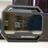 RGB硬盘多花300块，你的机箱根本看不见光