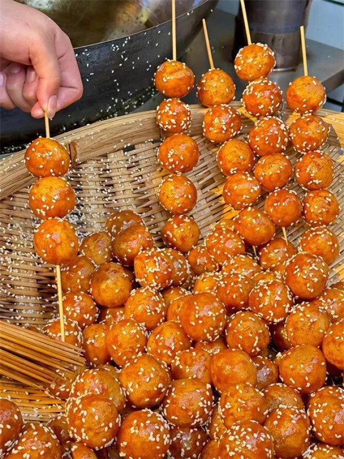 聚会餐饮