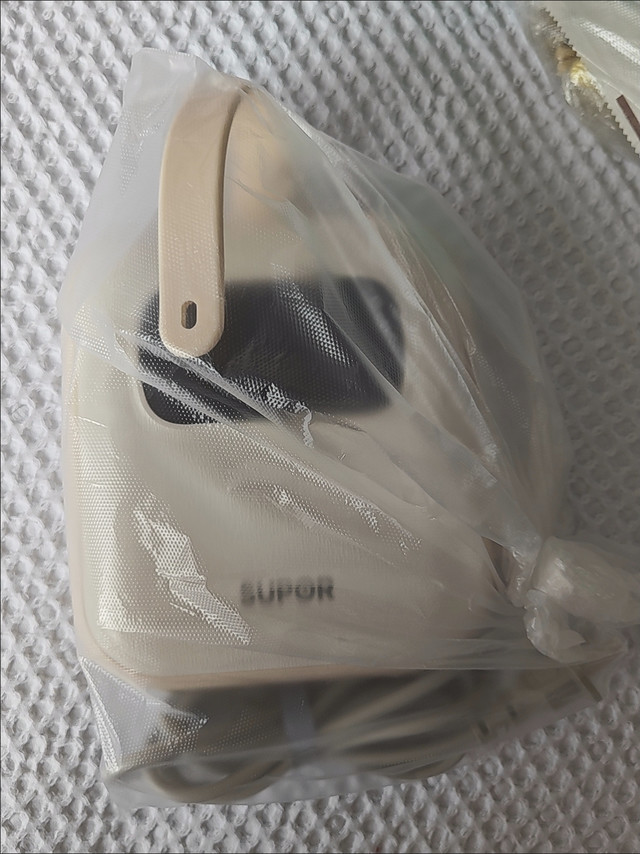小户型必备的高效烘干衣架