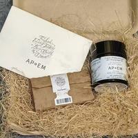 熬夜垮脸急救！APoEM 七花小金珠，7 天焕亮紧致✨