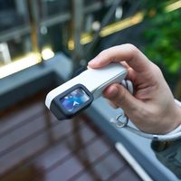 影石GO 3S磁吸设计真能解放双手？日常拍摄稳如老狗，极限场景慎用