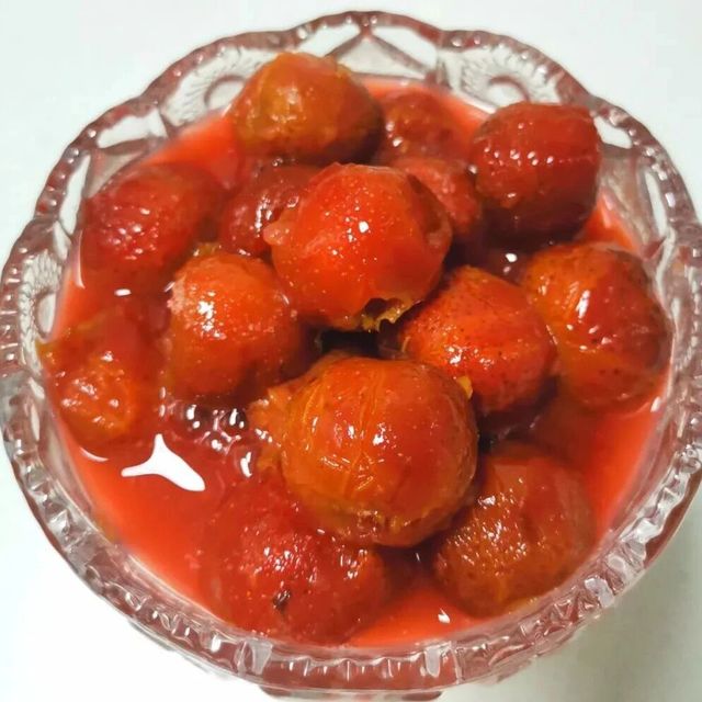 老北京炒红果配茯苓饼：藏在酸甜里的传统搭配套餐