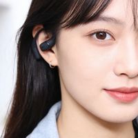 FPS玩家必看：2.4G才是低延迟入场券，蓝牙再快也救不了刚枪