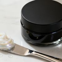 百元发泥吊打大牌？日常造型根本不用花冤枉钱