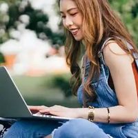 Windows轻薄本真能打过MacBook？实测15.5小时续航背后的调度秘密