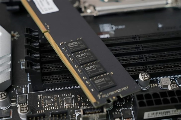 国产DDR5颗粒大批进入供应链！中国内存厂商加紧生产：稳定供货