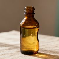 精油保存秘诀：为什么一定要用深色玻璃瓶？