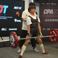 63岁上海阿姨硬拉135公斤：从脂肪肝到世界排名，她如何逆袭成“最强老太太”？