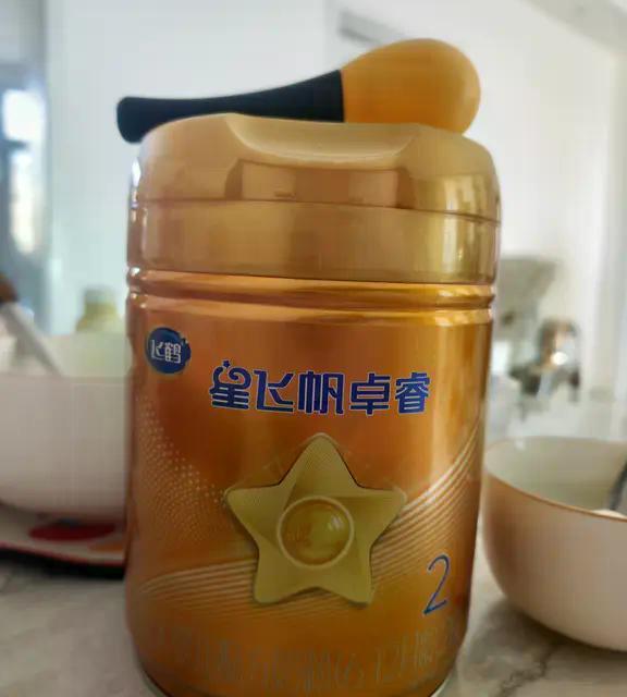 飞鹤星飞帆三款怎么选？A2蛋白、HMO、益生菌差异全拆解