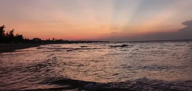 海南为什么就三亚火？其他城市不行吗？环岛3次后，我知道了答案