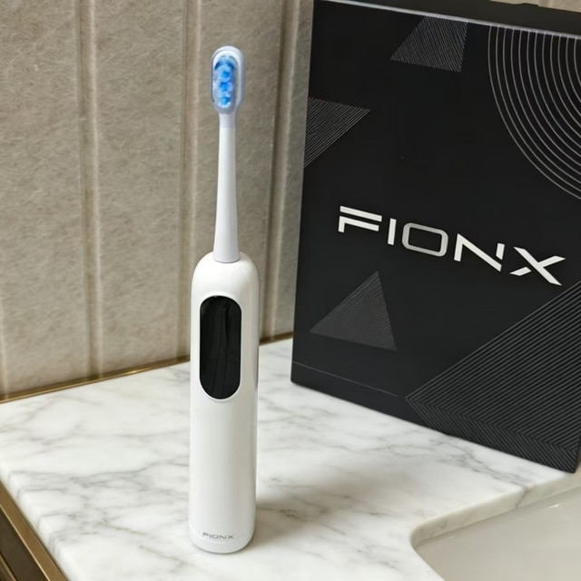 20年深耕超常规清洁力！测评FIONX声波+扫振电动牙刷，清洁天花板