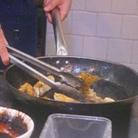 牛排黄油加错时机，难怪又苦又干