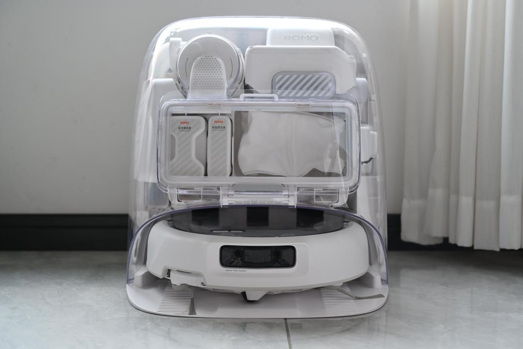 36000Pa吸力+8.5厘米越障,大疆新一代扫拖机器人 ROMO 2上手实测