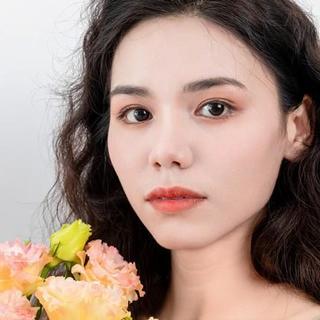 淡颜妆不脱的秘密：轻薄才是持妆关键