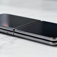 moto razr fold外屏难当主力，1.6万买它不如选直板旗舰