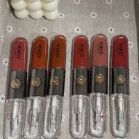 花西子双头唇釉只有一头能打：镜面头撑不过一顿饭，通勤党慎入
