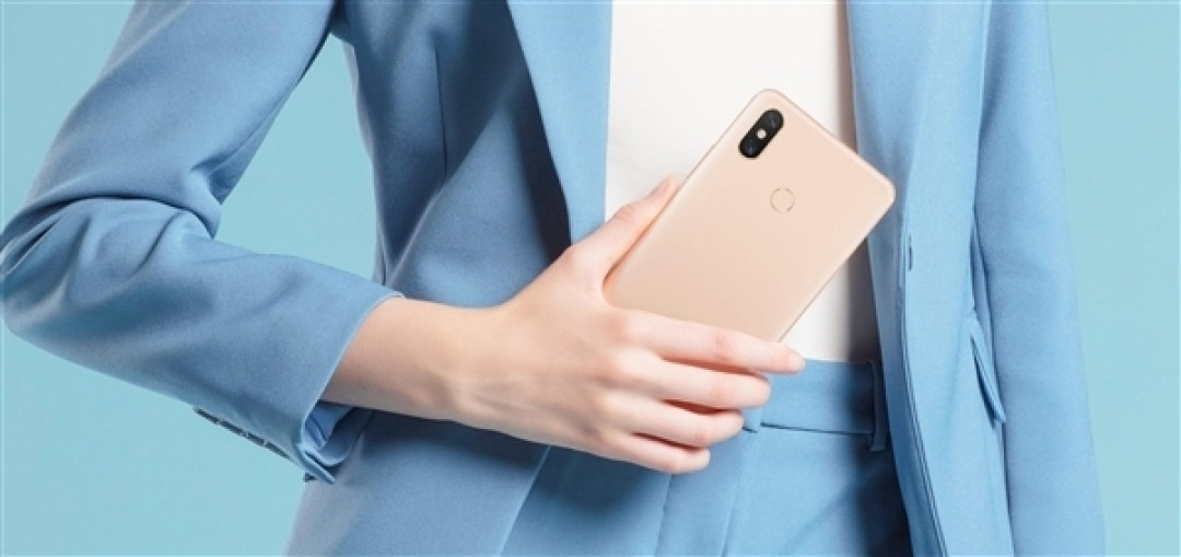REDMI 7英寸巨屏新机来了：万级电池+天玑9系芯 梦回小米Max