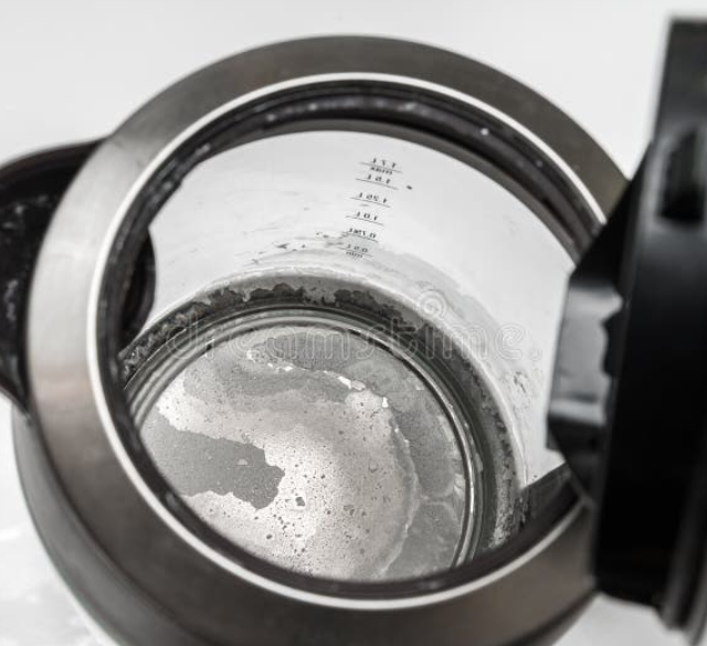 “矿物水”净水器多数是智商税：这四类人买了就后悔