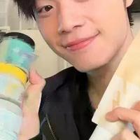 百元泥膜吊打大牌？混油敏皮亲测：清洁不伤肤还能提亮