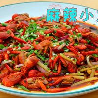 四川人做小龙虾才叫香，麻辣鲜嫩滋滋入味，煮一大锅吃起来真过瘾