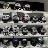 SHOEI X15实测：高速稳如赛道盔，市区闷汗别怪它