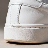 小皮鞋后跟发黄？选错材质才是真元凶