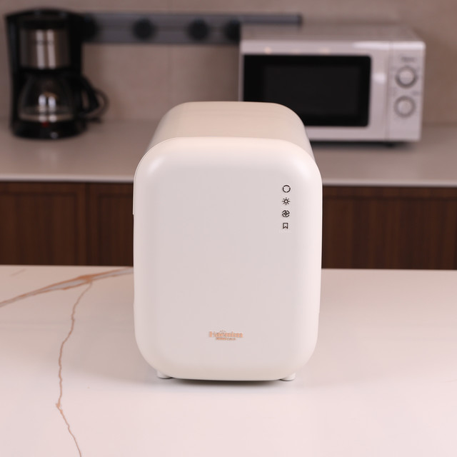 小户型刚需！SMARTcare Mini 迷你奶瓶消毒柜实测