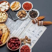 小满时节祛湿养脾，三类食物要少吃，这几样食材值得常备