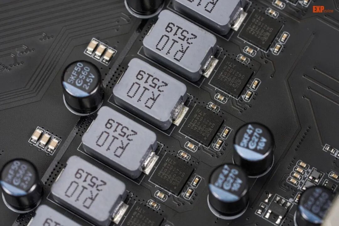 七彩虹 iGame B850M Ultra OC V14主板评测:千元价位超频主板的有力竞争者