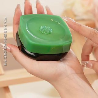 熬夜脸又黄又垮？百雀羚这两款精华霜根本不是一回事