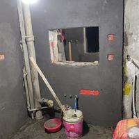 老房厨房翻新别踩坑：水电不查，省下的钱迟早加倍赔进去