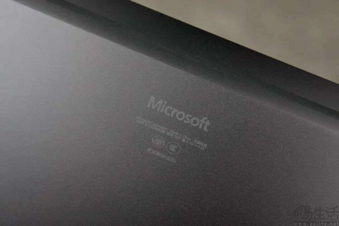 回归的Windows“刷新”按钮，是微软无奈的阳谋
