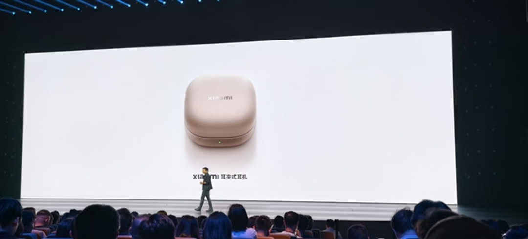 小米首款耳夹式耳机发布:轻至5.5g 首销到手价799元