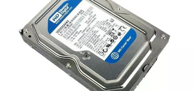 NAS千万别用监控盘！省300块可能丢光全家照片