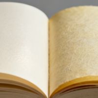 轻型纸根本撑不过五年，收藏级图书请认准胶版纸