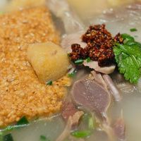 南京鸭血粉丝汤：金陵的烟火气