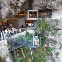 网红咖啡店打卡不如顺路体验，非节假日去响水头舒服三倍