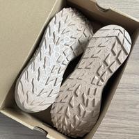 Moab 3防滑真相：Vibram底≠全能，湿滑石板上它可能让你摔跤