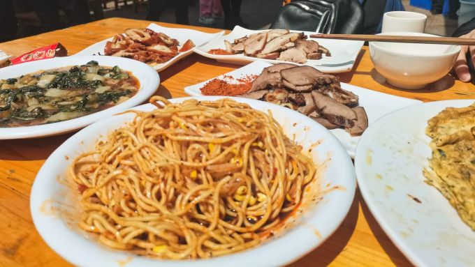 温江聚会餐饮