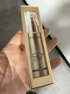 欧莱雅小金管防晒，清爽不闷痘